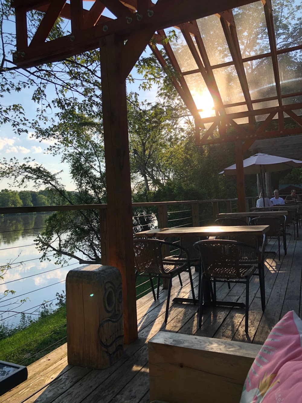 MJ’s Bar and Restaurant